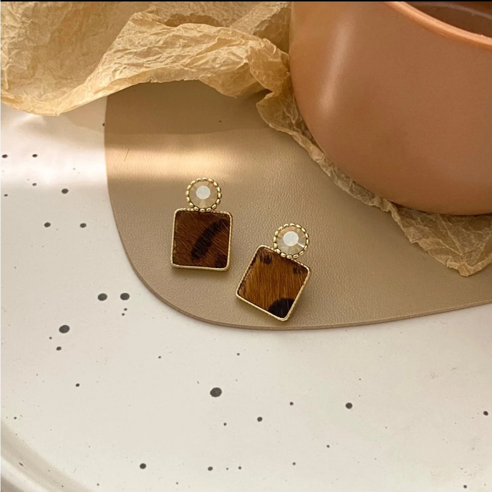 Geometric Minimalist Leopard Print Earrings - Horse Hair